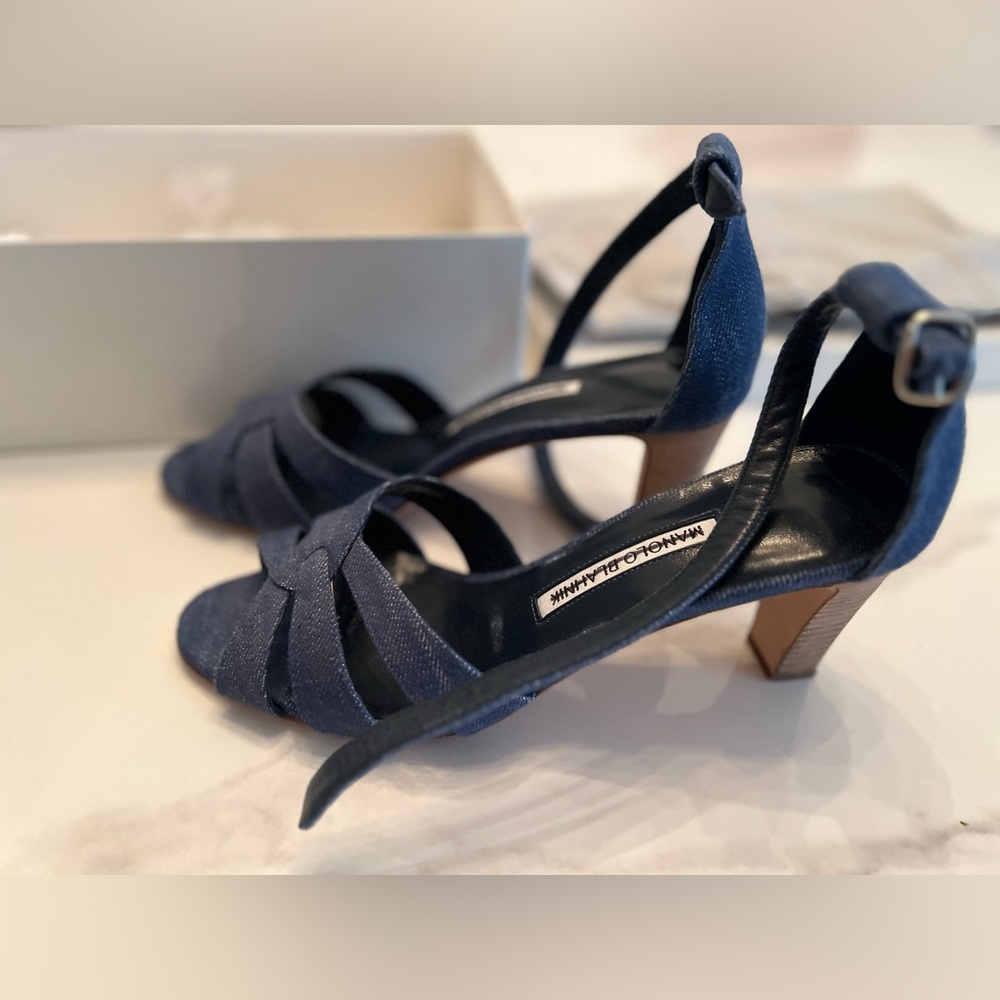 Manolo Blanhik denim sandals